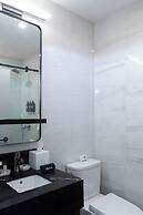 Broadway Plaza Hotel