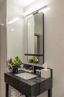 Broadway Plaza Hotel