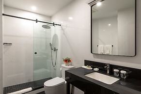 Broadway Plaza Hotel