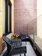 Broadway Plaza Hotel