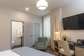 Broadway Plaza Hotel