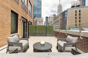 Broadway Plaza Hotel