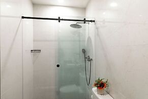 Broadway Plaza Hotel