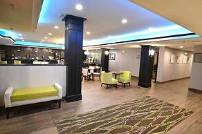 Garner Hotel Liberal North