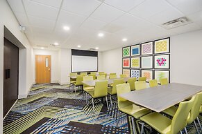 Holiday Inn Express Hotel & Suites Louisville East by IHG