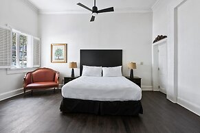 Historic Streetcar Inn