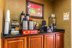 Econo Lodge Inn & Suites Evansville