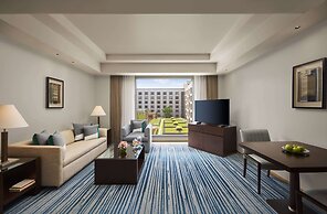 Grand Hyatt Mumbai Hotel and Serviced Apartments