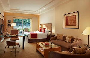 Grand Hyatt Mumbai Hotel and Serviced Apartments