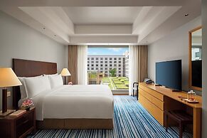 Grand Hyatt Mumbai Hotel and Serviced Apartments