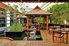 Grand Hyatt Mumbai Hotel and Serviced Apartments