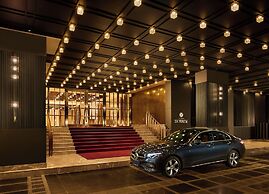 Grand Hyatt Mumbai Hotel and Serviced Apartments