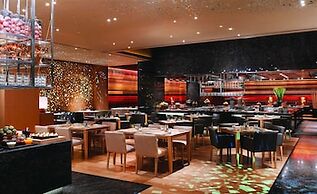 Grand Hyatt Mumbai Hotel and Serviced Apartments