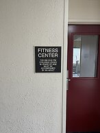 Red Roof Inn & Suites Indianapolis Airport