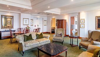 The Edward Hotel
