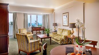 The Edward Hotel