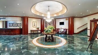 The Edward Hotel