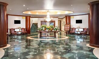 The Edward Hotel