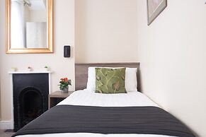 Kensington Gardens Hotel