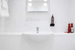 Muthu Glasgow River Hotel