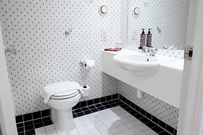 Muthu Glasgow River Hotel