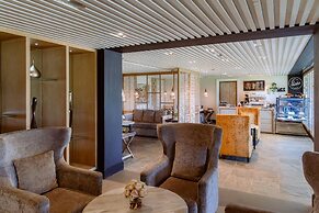 JA Hatta Fort Hotel