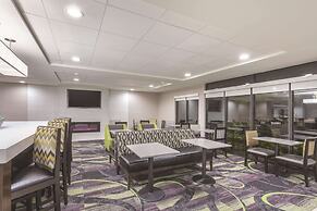 La Quinta Inn & Suites by Wyndham Columbus North