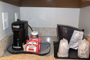 La Quinta Inn & Suites by Wyndham Columbus North