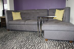 La Quinta Inn & Suites by Wyndham Columbus North