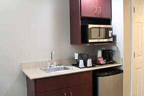 La Quinta Inn & Suites by Wyndham Columbus North