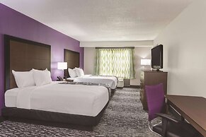 La Quinta Inn & Suites by Wyndham Columbus North