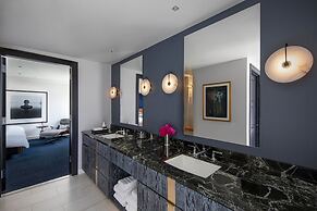 JW Marriott Essex House New York