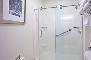 Springhill Suites By Marriott Metro Center