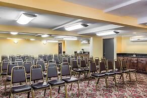 Quality Inn & Suites Bell Gardens - Los Angeles