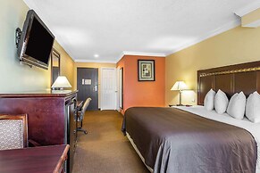 Quality Inn & Suites Bell Gardens - Los Angeles