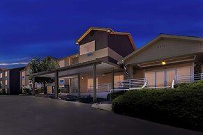 Best Western Topaz Lake Inn