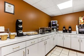 Econo Lodge Inn And Suites Dickson