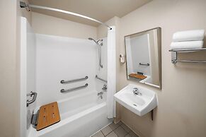 Days Inn by Wyndham Mountain Home