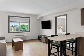 Days Inn by Wyndham Steinbach