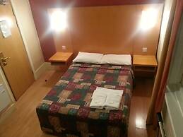 Berkeley Court Hotel