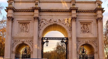 Berkeley Court Hotel