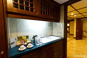 Waterfront Airport Hotel & Casino