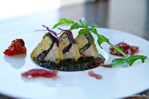 Waterfront Airport Hotel & Casino