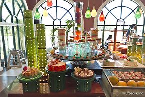 Waterfront Airport Hotel & Casino