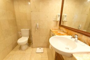 Waterfront Airport Hotel & Casino