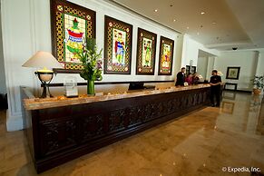 Waterfront Airport Hotel & Casino