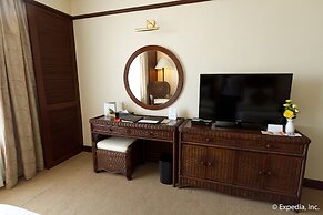 Waterfront Airport Hotel & Casino