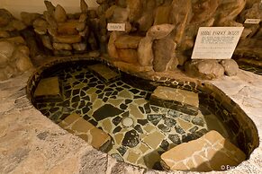 Waterfront Airport Hotel & Casino