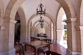 Waterfront Airport Hotel & Casino