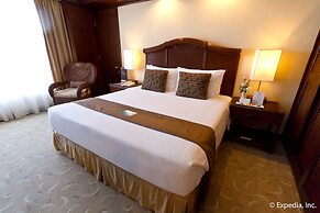 Waterfront Airport Hotel & Casino